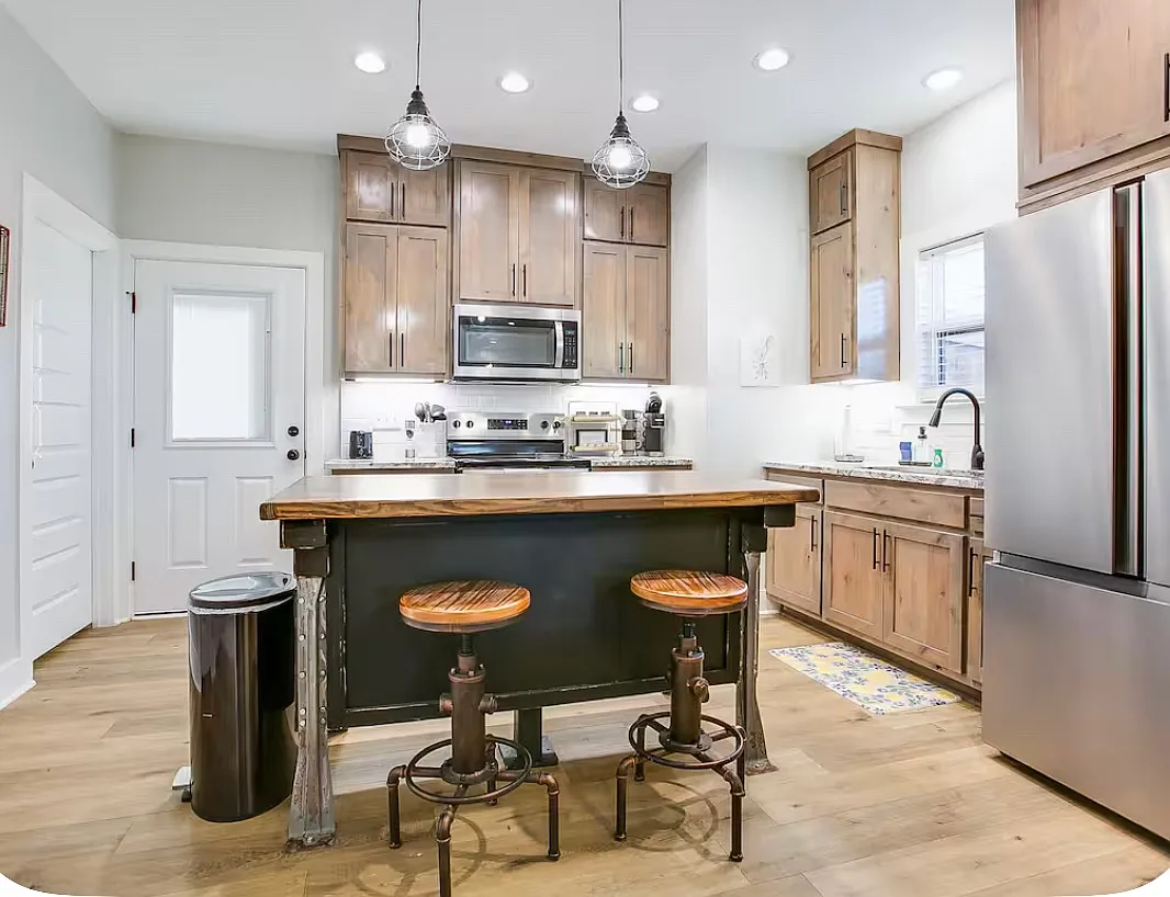 3 bed, 2.5 bath, 1543 sqft, $2,700 — Photo 2