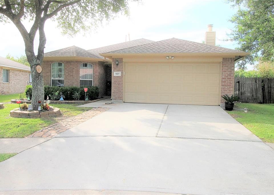 1st image of 9327 Arrowhead Trace Ln