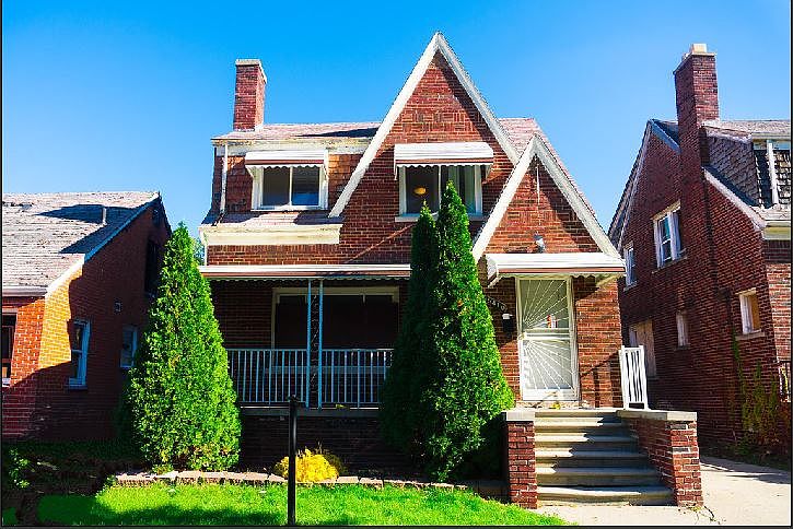 1st image of 15410 Sorrento St