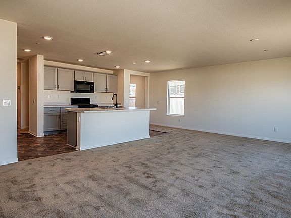 2nd image of 490 Cimarron Dr