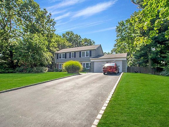 2nd image of 150 Sycamore Cir