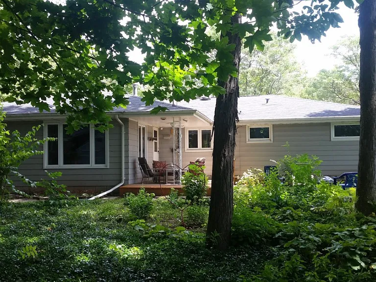 1625 N Racine St — Photo 1
