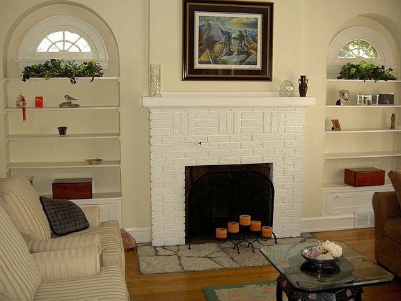 LR with fireplace and built in bkcases