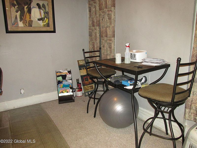 5th image of 906 River Street