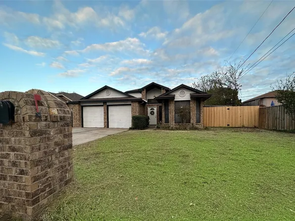 6605 Silver Spruce Dr, Arlington, TX 76001