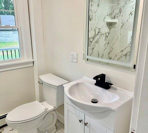 4th image of 49 Metropolitan Park Dr