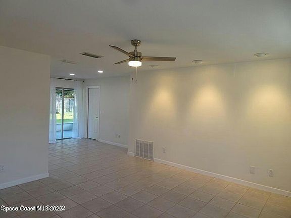 5th image of 1911 Palmer Dr