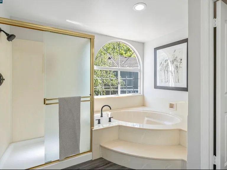 5 Stuart Pl — Photo 35