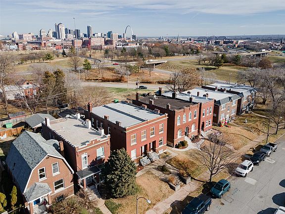 4th image of 1821 Allen Ave