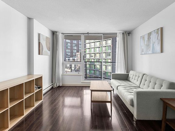 3rd image of 1212 Howe St #706