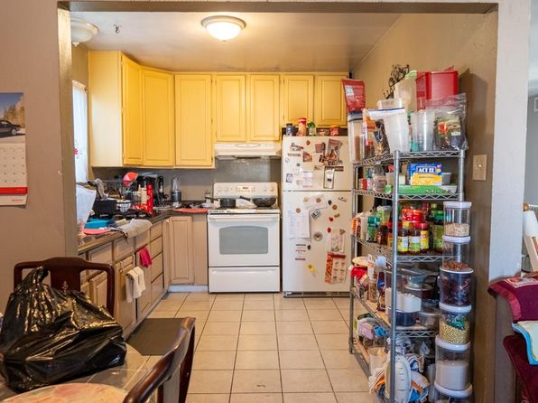 oakland-california-24796367 picture