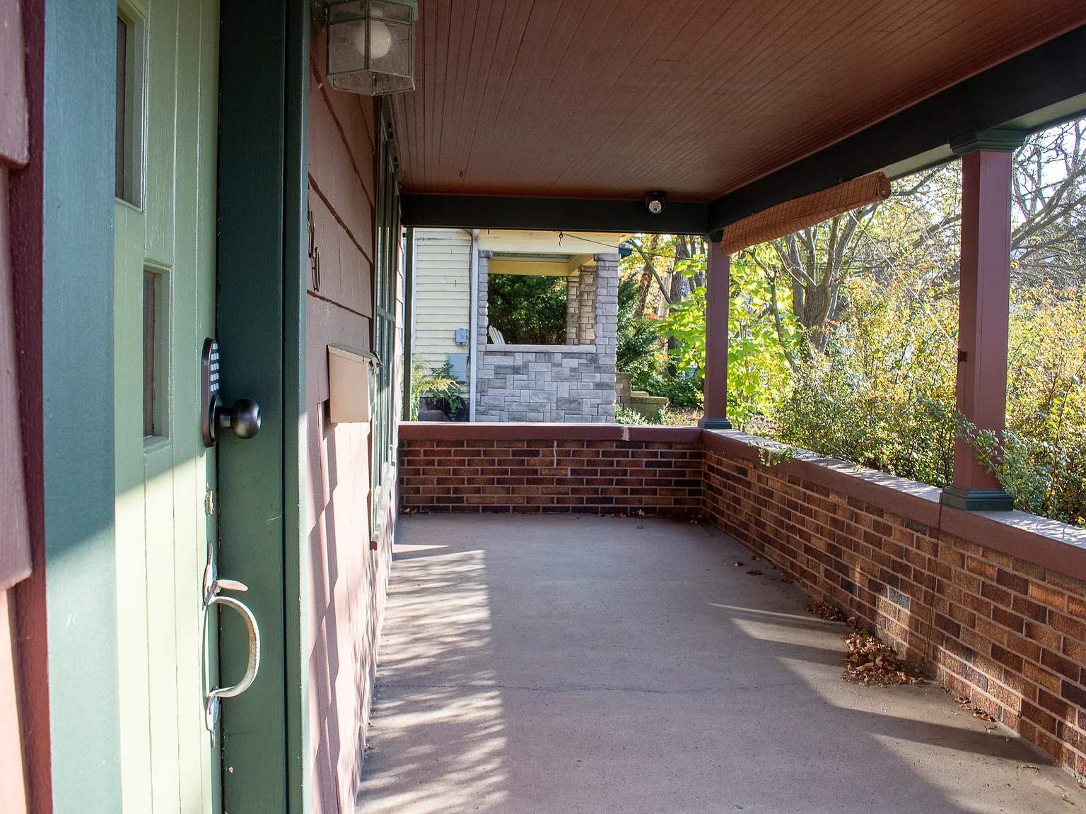 6 bed, 2.5 bath, 1990 sqft, $1,100 — Photo 4