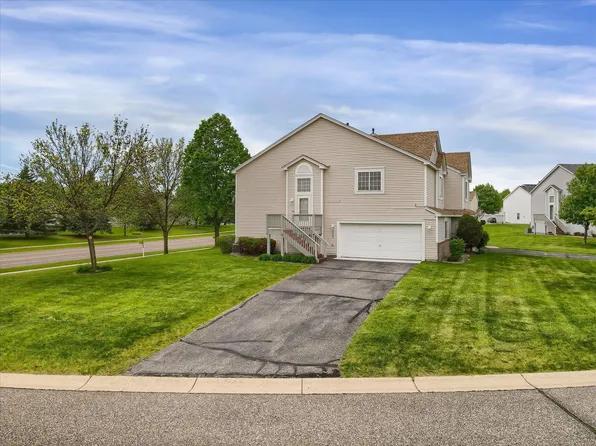 15655 Finewood Ct, Apple Valley, MN 55124