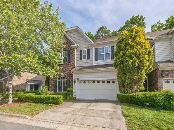 216 Beringer Pl, Chapel Hill, NC 27516