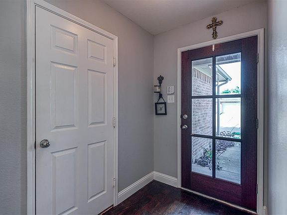 2nd image of 1624 Birch Bend Way