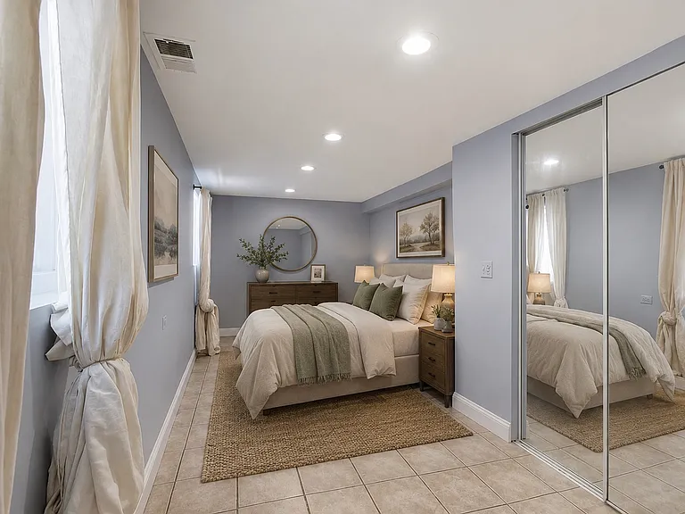 2117 N Humboldt Blvd #G — Photo 4