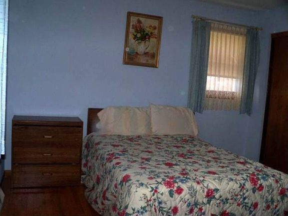 hardwood floors in bdrms