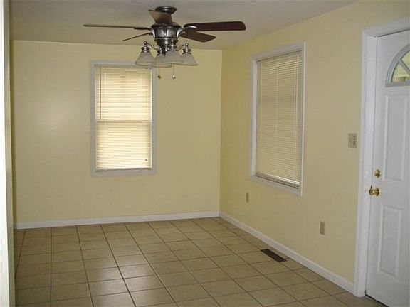 4th image of 52 Ball Park Dr
