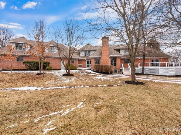 18421 W Wood Hollow Ln, Libertyville, IL 60048