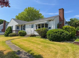 61 Stevens Rd, Swansea, MA 02777