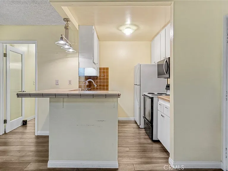 8650 Gulana Ave — Photo 12