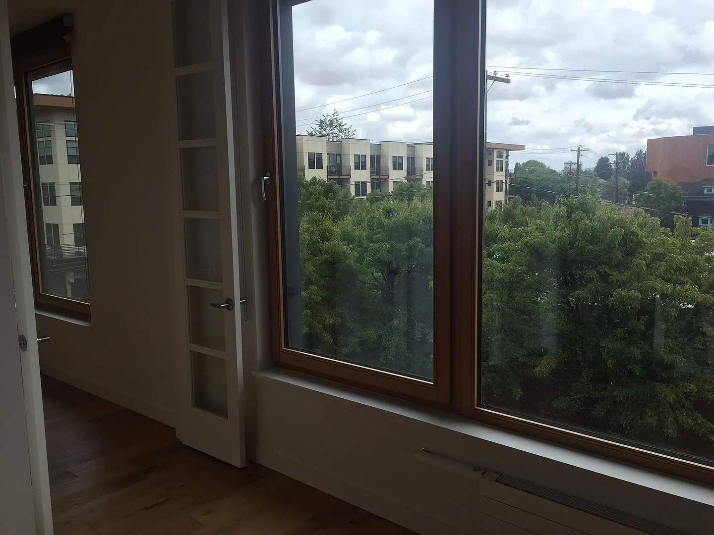 1 Month Free Rent & $0 Deposit W/ Approved Credit — Photo 2