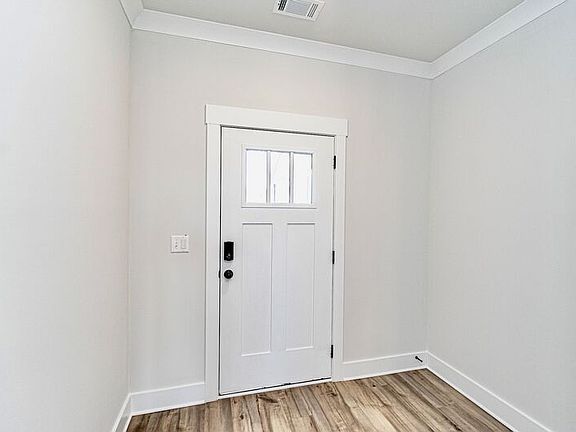 2nd image of 43 Mardale Ln