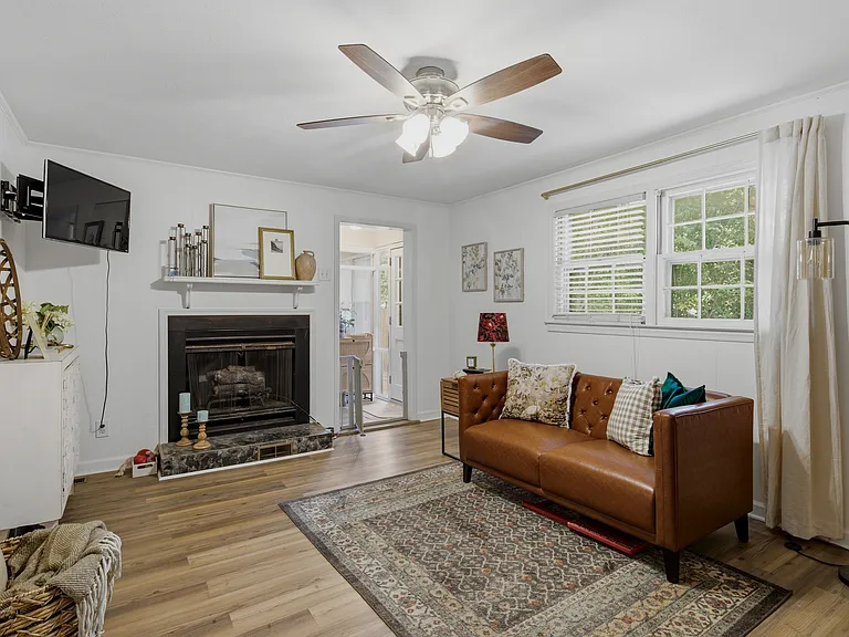 2136 Rock Ave — Photo 10