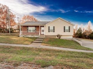 99 Amy Ct, Radcliff, KY 40160