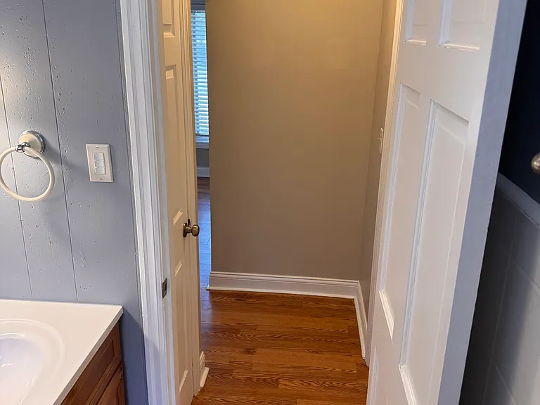407 Roth Blvd — Photo 24
