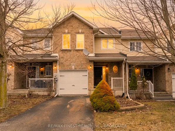 2189 Swanfield St, Kingston, ON K7M 0A9