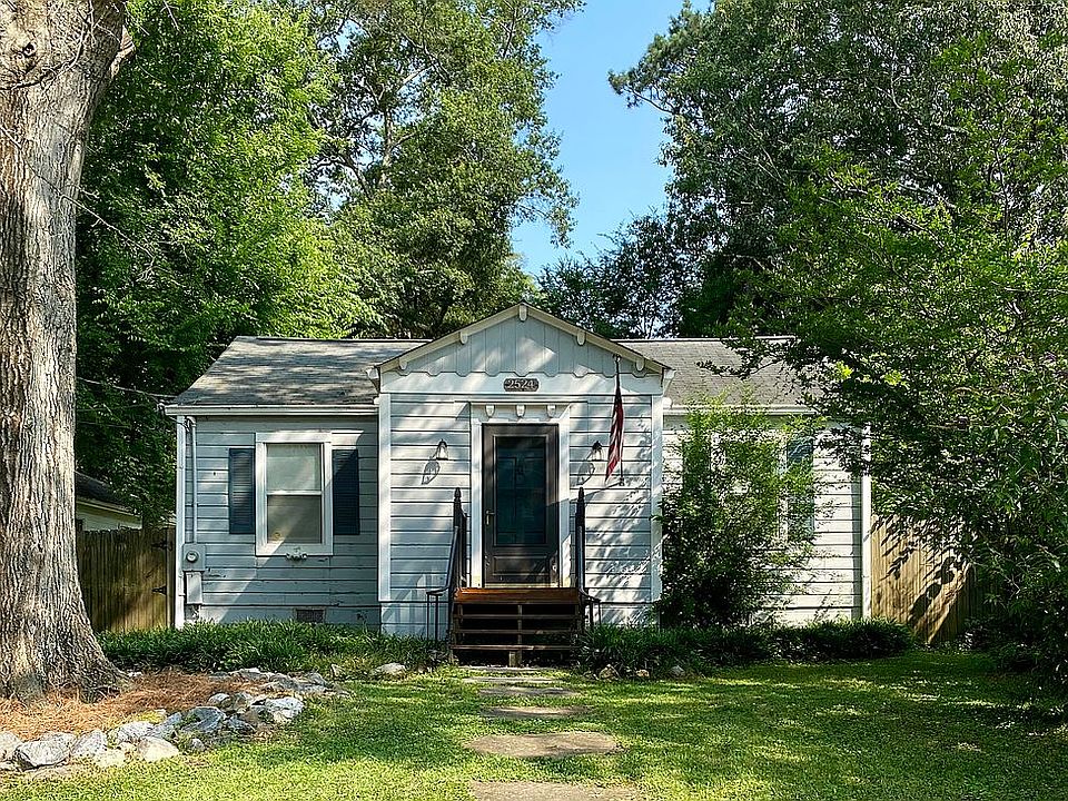 1st image of 2524 Forrest Ave NW