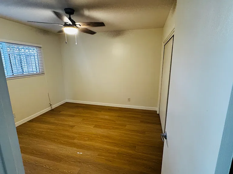 Master Bedroom. Fit king bed