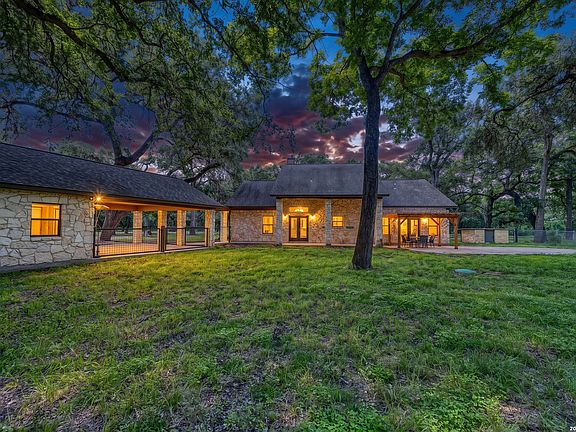 5th image of 382 Arboles Ct