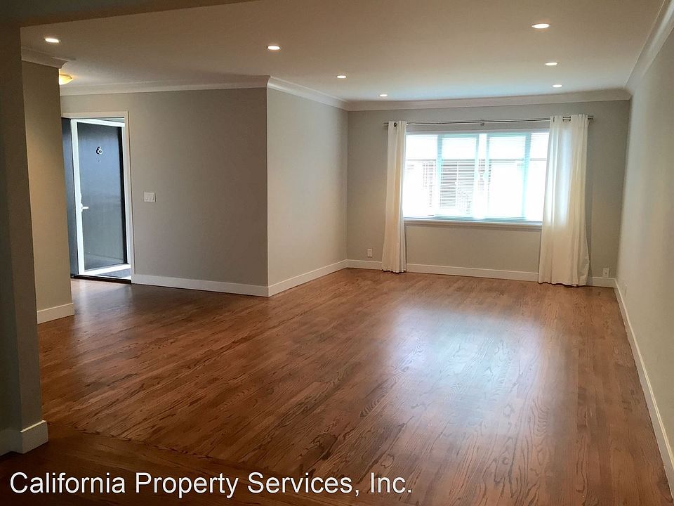 1st image of 970 Crane St #5