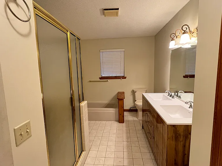 10 Fox Run Ln — Photo 16