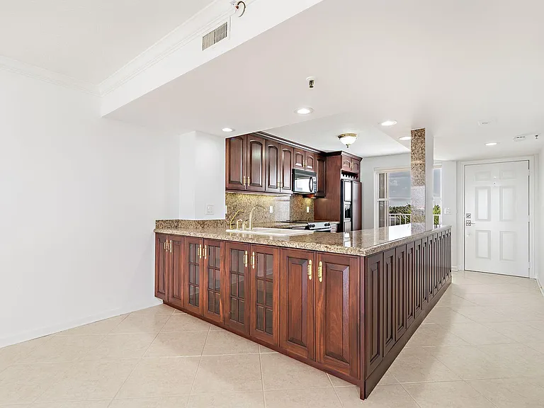 3901 S Flagler Dr #505 — Photo 12