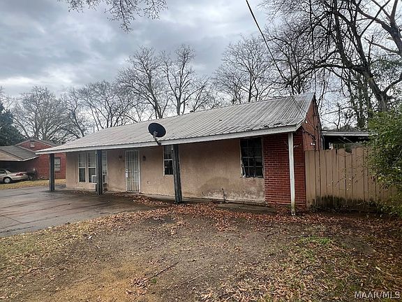 3rd image of 705 Iris Ln