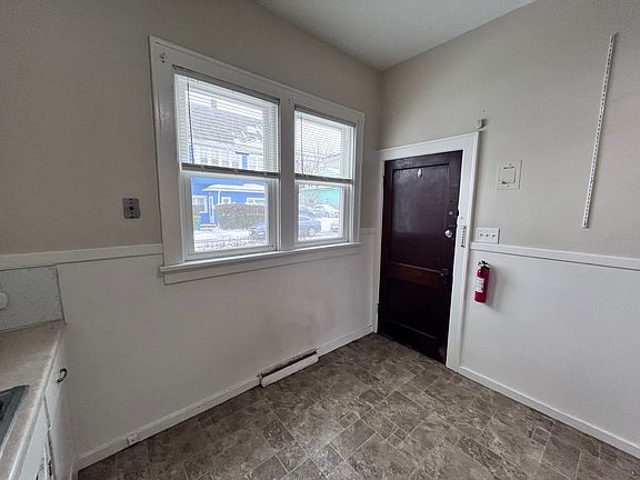 3rd image of 68 Bridgeman St