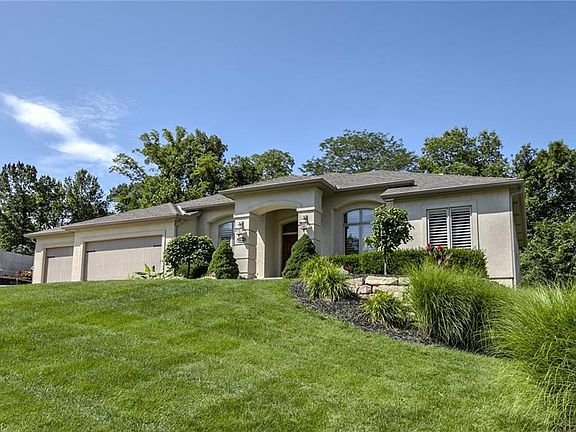 2nd image of 10418 River Hills Dr
