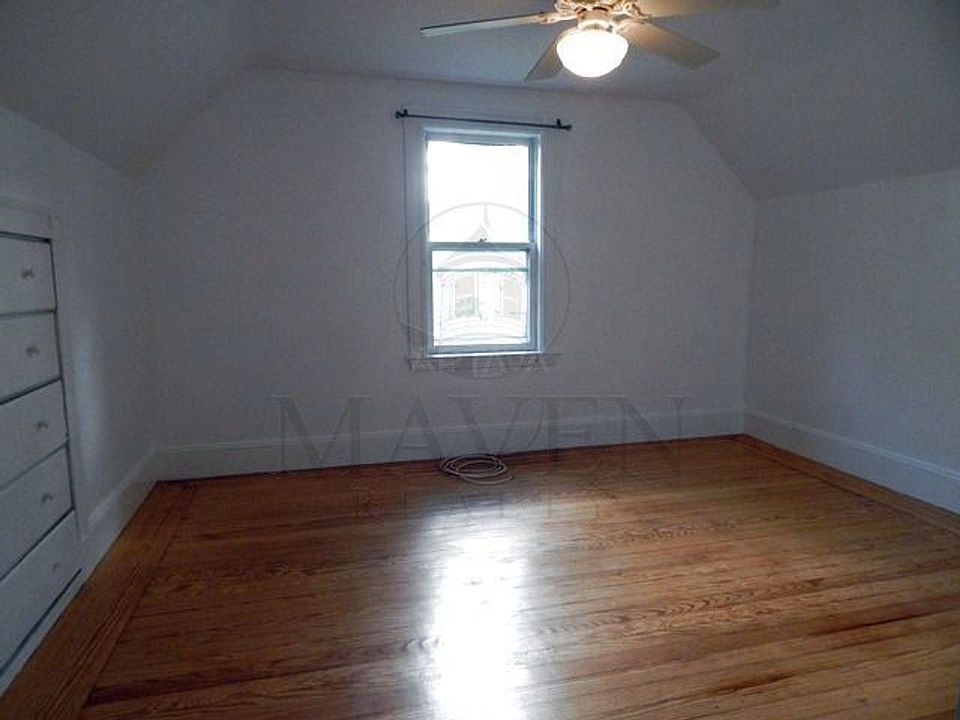 1st image of 33 Josephine Ave