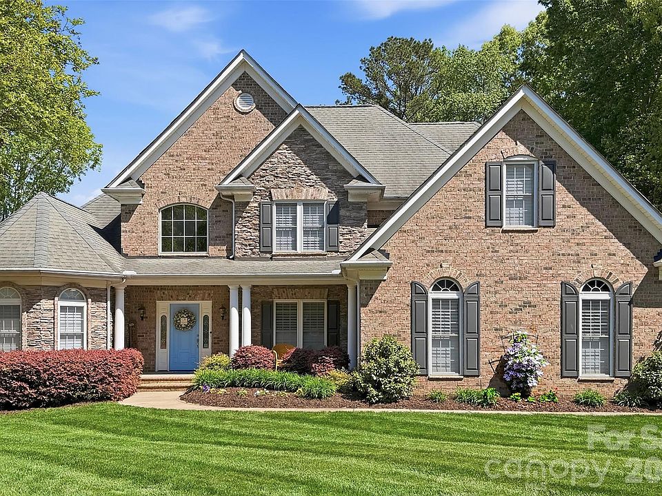 1st image of 7142 Three Wood Dr