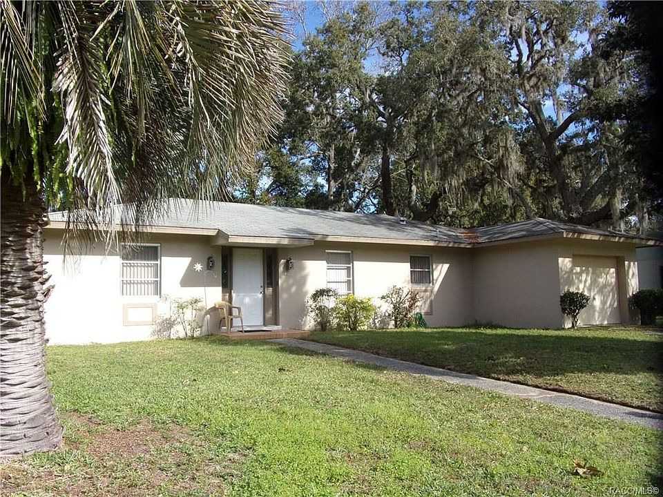 1st image of 9085 N Golfview Dr