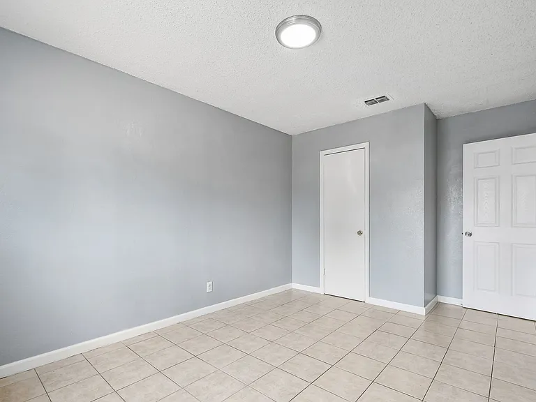 Sunrise Villas — Photo 41