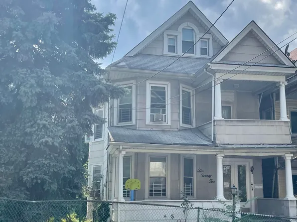 222 Westervelt Ave, Staten Island, NY 10301