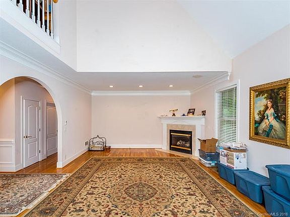 5th image of 118 Willow Oak Dr