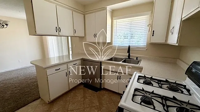 2714 W 9th St — Photo 6