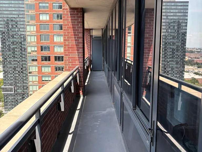 389 Washington St #23B — Photo 7