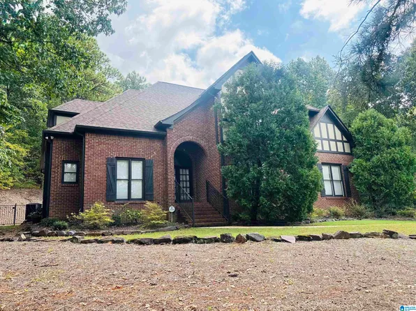 393 Greystone Glen Cir, Birmingham, AL 35242