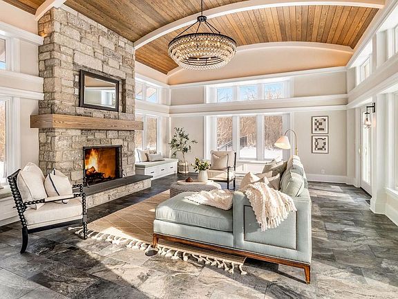 2nd image of 9500 North Valley Hill ROAD